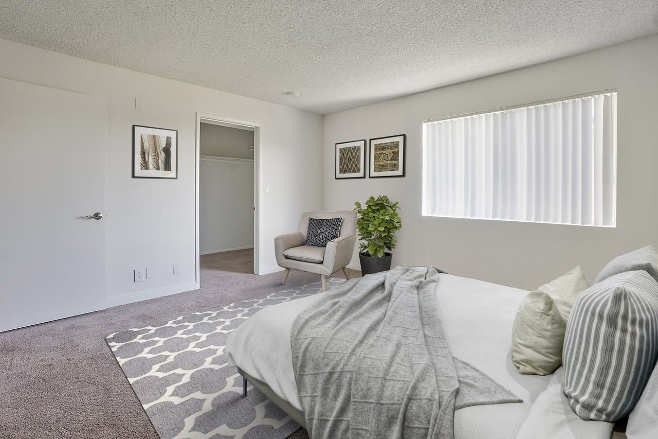 The Woodside Apartments - Photo 2 of 30