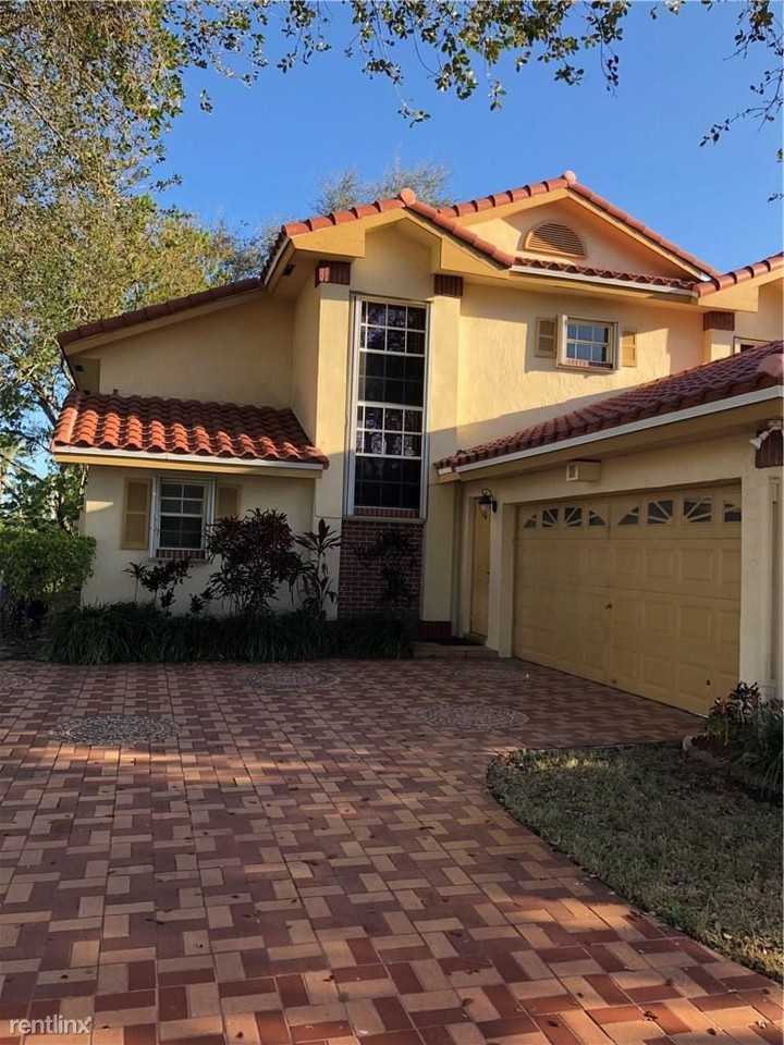 20261 NW 2nd St - Photo 2 of 26