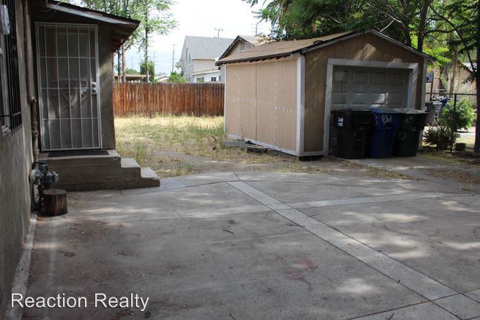 128 W 11th St - Photo 3 of 8