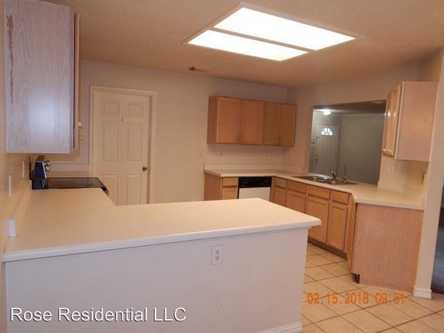 7935 Emerald Elm - Photo 3 of 26