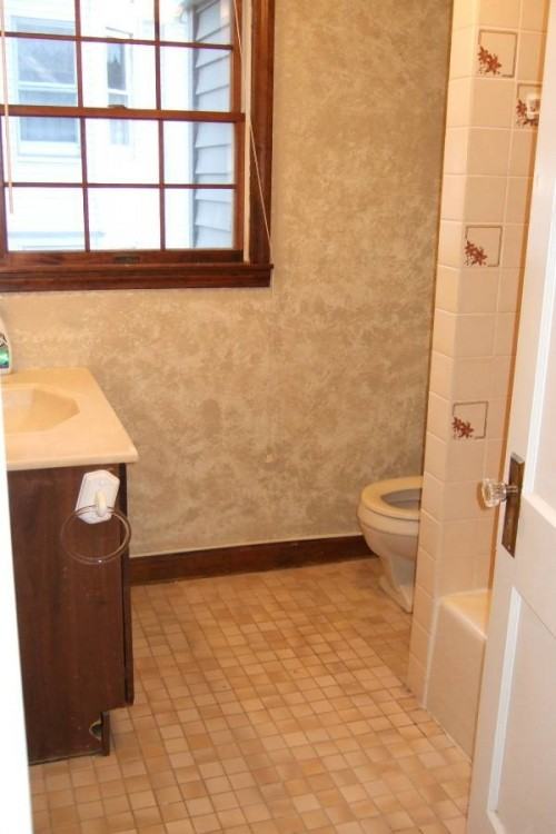 139 Green St - Photo 3 of 7