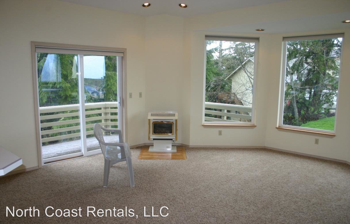 2354 Royal View Dr - Photo 3 of 5