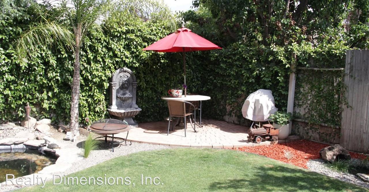 1104 Woodmont Dr - Photo 3 of 4