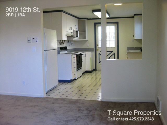 9019 12th St NE - Photo 3 of 12