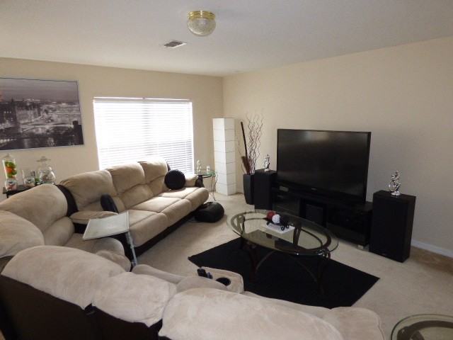 2040 Portcastle Cir - Photo 2 of 7
