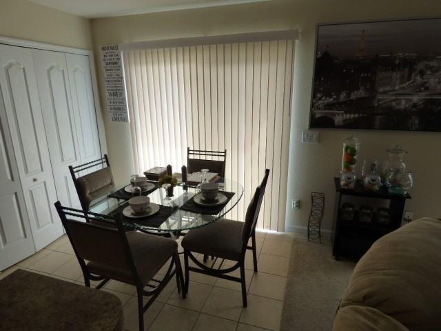 2040 Portcastle Cir - Photo 3 of 7