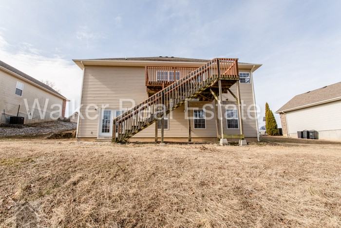 125 Birchtree Cir - Photo 2 of 50