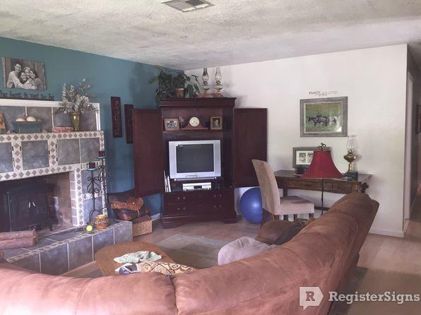 2561 Rosebud Ln - Photo 2 of 5