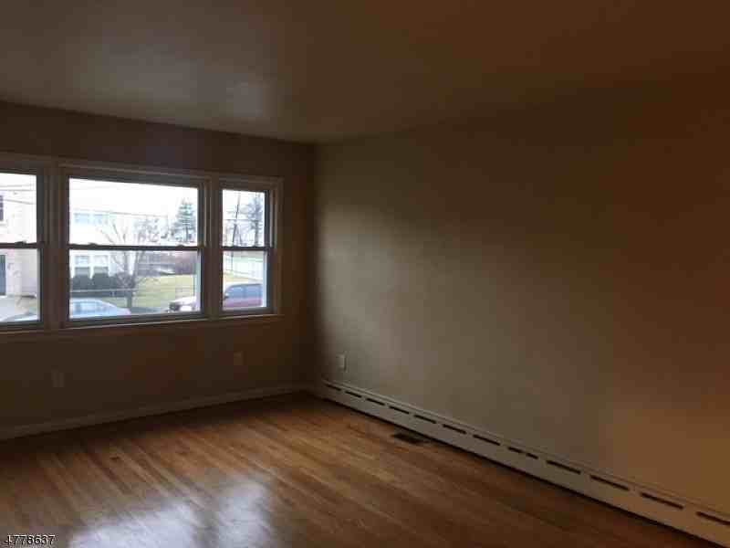 220 Coolidge St - Photo 3 of 12