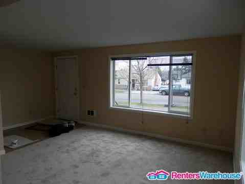 13849 37th Ave S - Photo 2 of 18