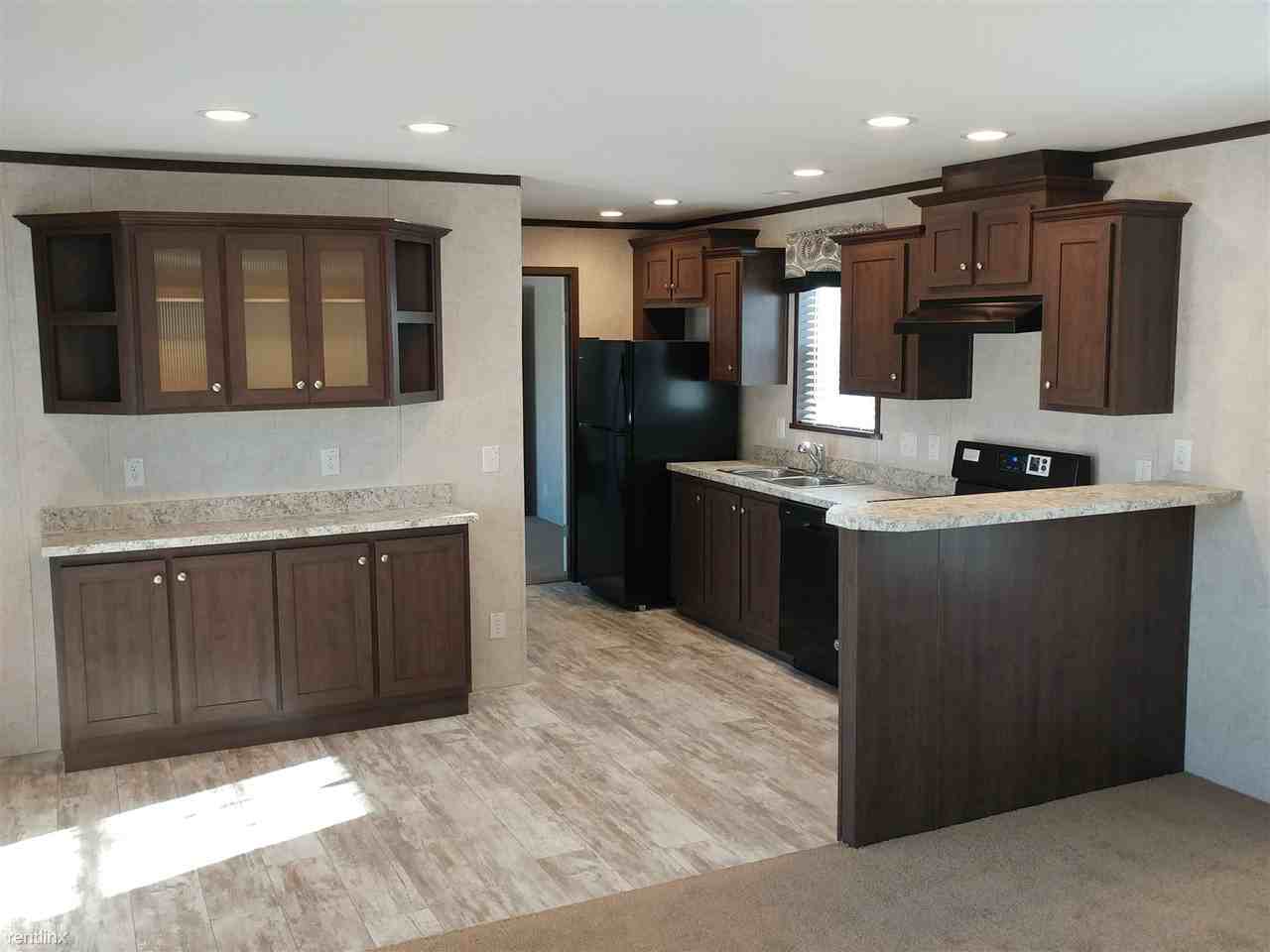 31 Big Chief Dr - Photo 3 of 19