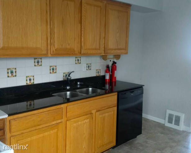 15403 Remora Blvd - Photo 2 of 10