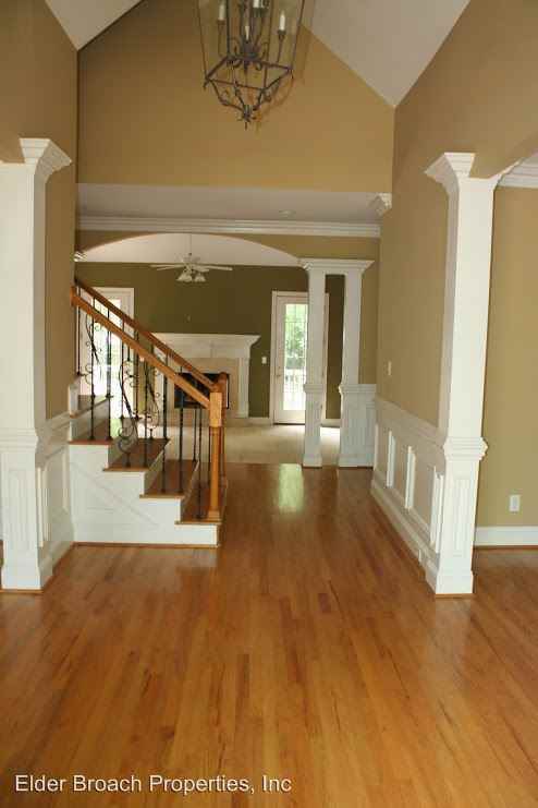 9722 Shadowmere Ln - Photo 3 of 17