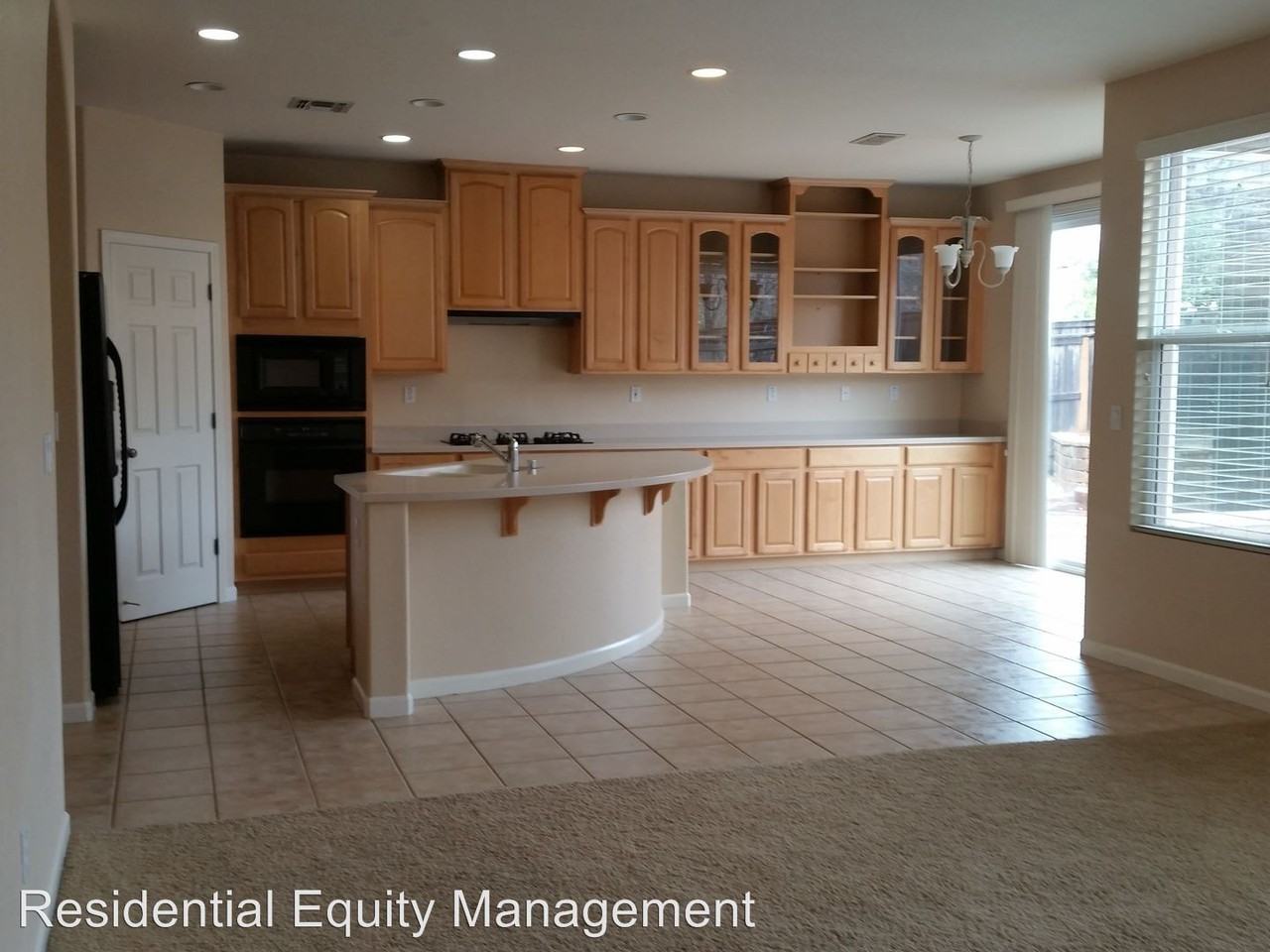 1632 Crowle Ct - Photo 3 of 18