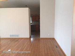 415 Village Dr - Photo 3 of 24