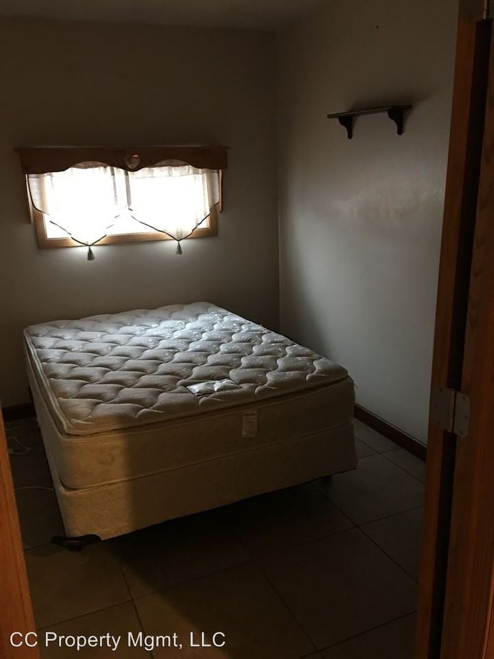 6409 Northdale Dr - Photo 2 of 11