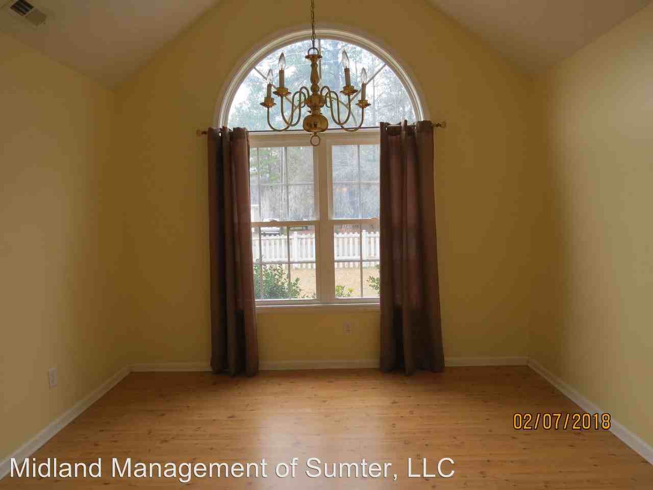 134 Little John Ln - Photo 3 of 12