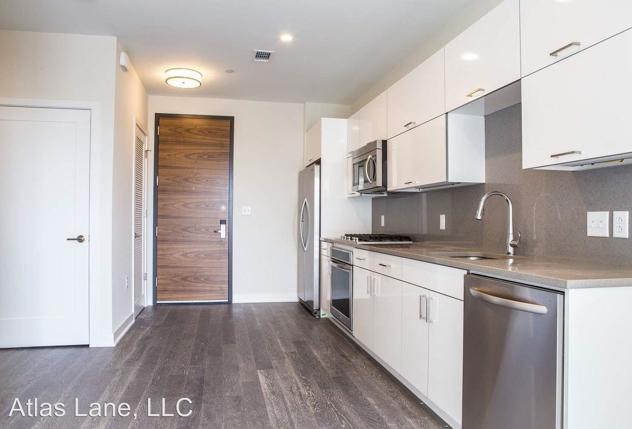 1350 Maryland Ave NE #314 - Photo 2 of 13
