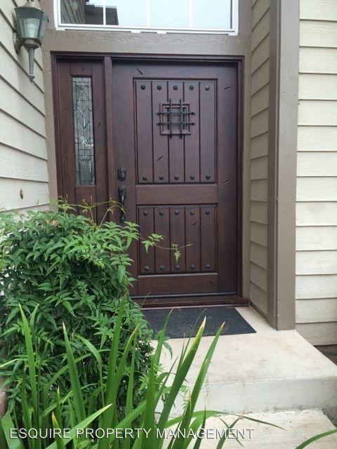 1701 Oneida Pl - Photo 2 of 21