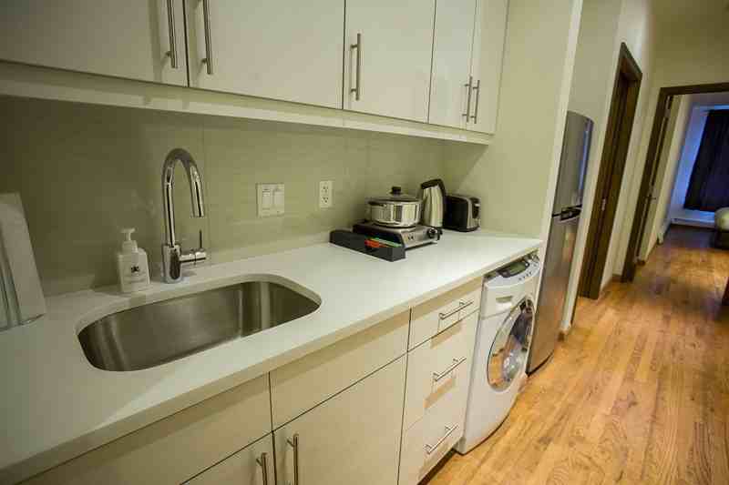 336 E 15th St - Photo 3 of 50