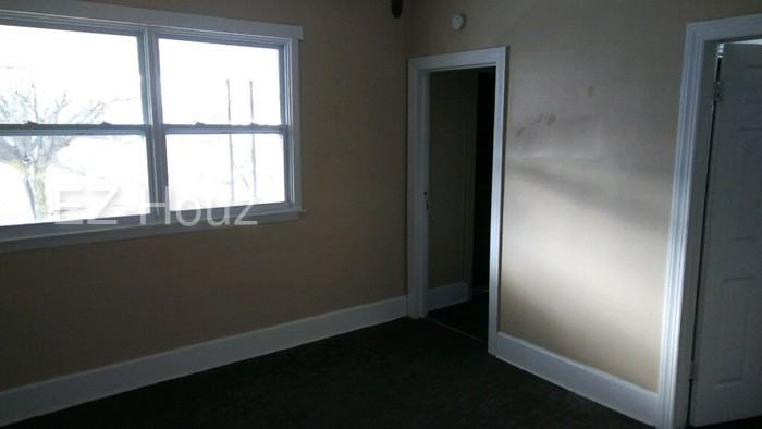 31 Lombard St - Photo 2 of 19