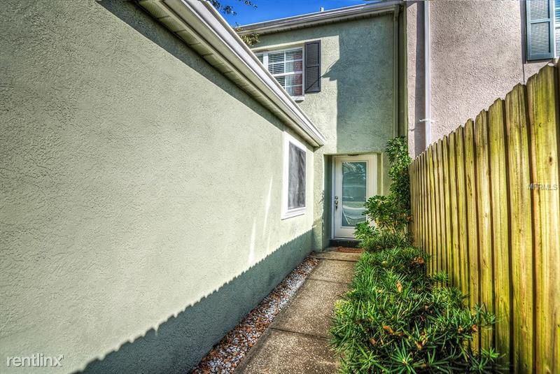 407 Chippewa Ave - Photo 2 of 24