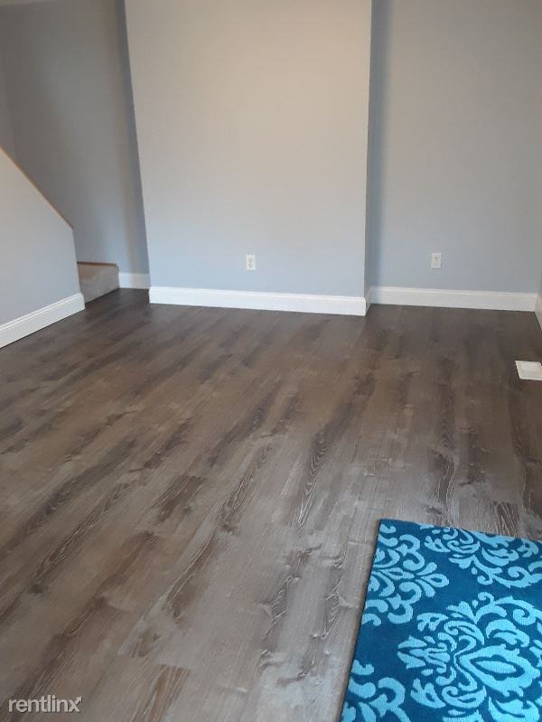 129 3rd Ave - Photo 3 of 10