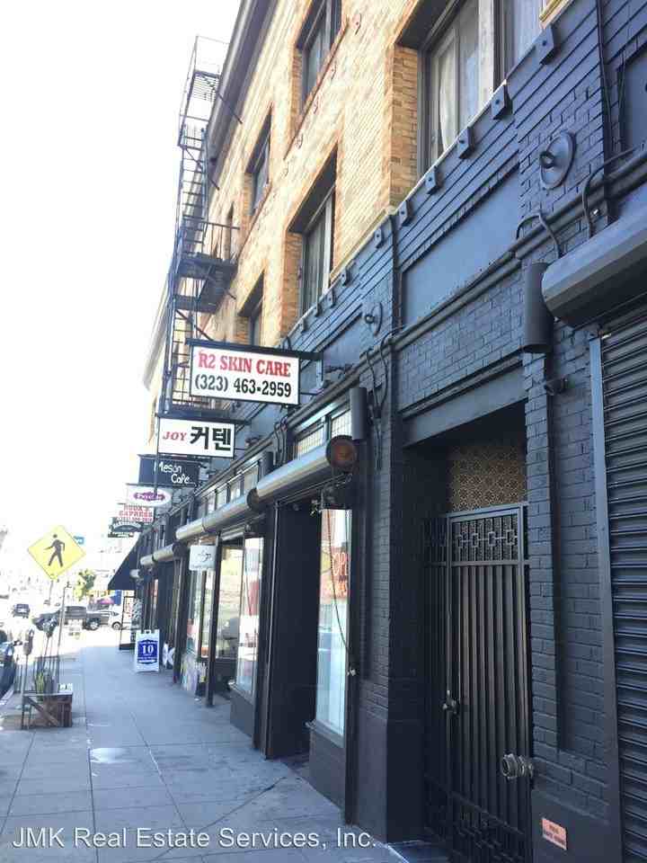 451 N. Western Ave - Photo 2 of 14