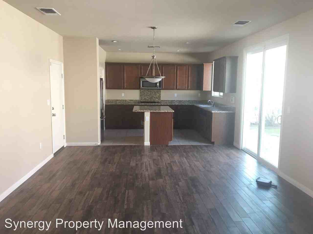 1803 Wadsworth Ave - Photo 2 of 15