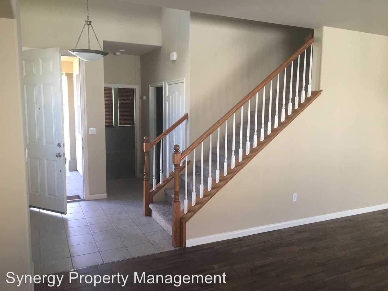 1803 Wadsworth Ave - Photo 3 of 15