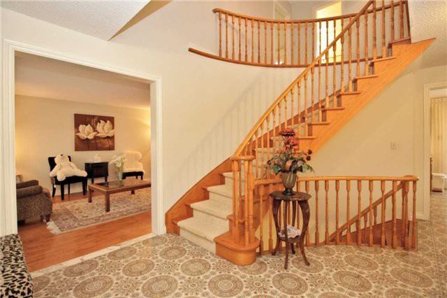 33 Westwood Lane - Photo 3 of 10