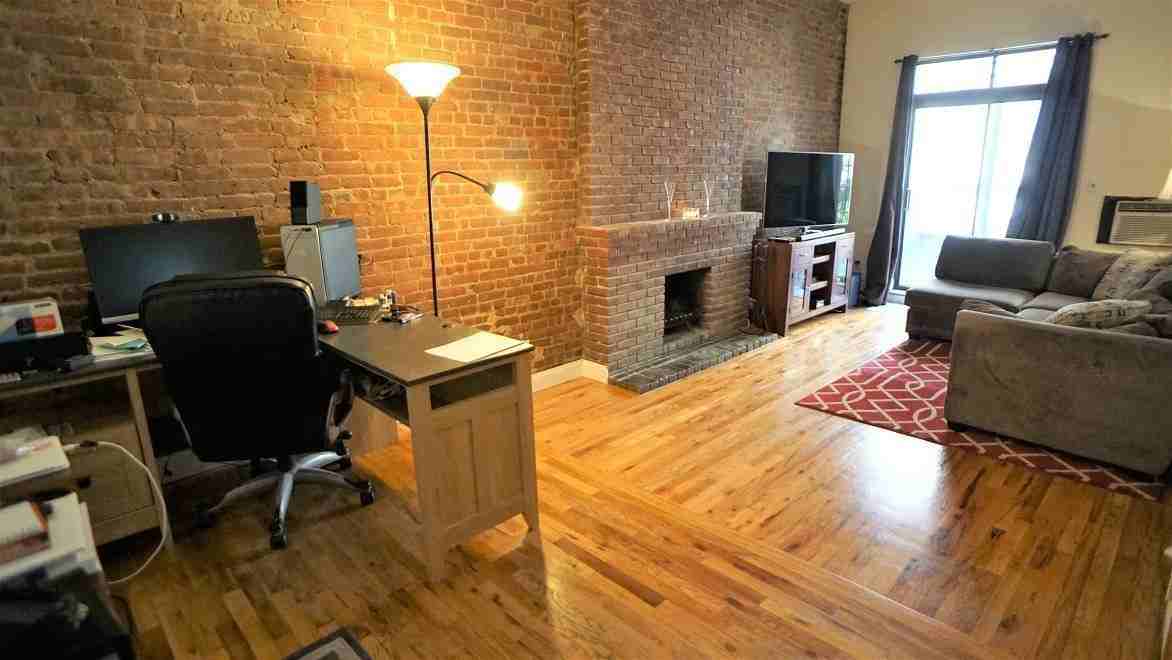 W 73rd St & Columbus Ave #3b