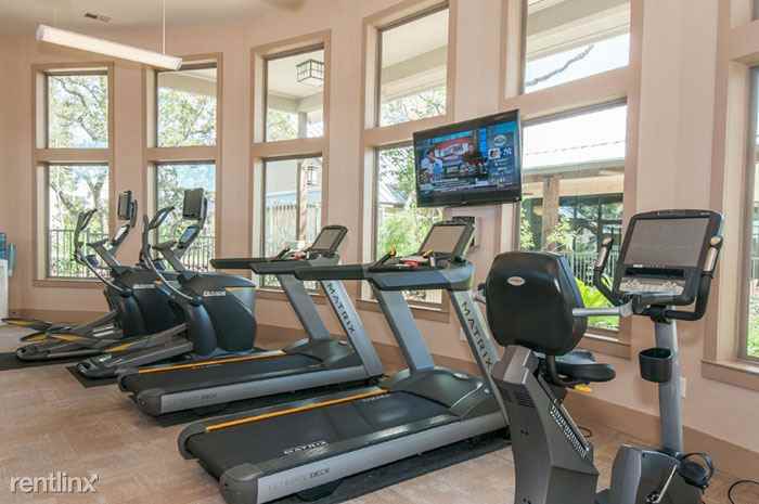 5472 Rogers Rd - Photo 2 of 11