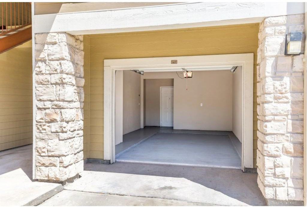 Limestone - Photo 2 of 20