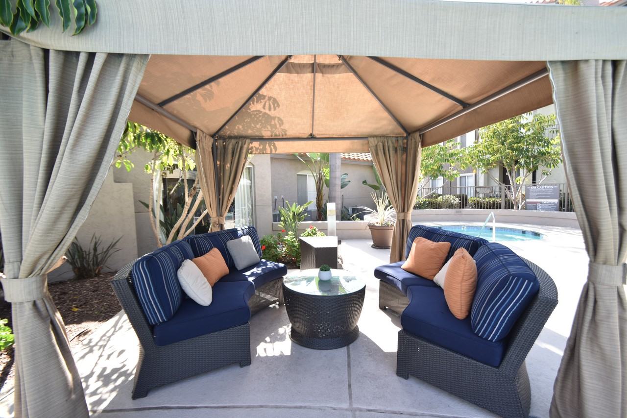 River Front Apartments 750 Camino De La Reina, San Diego, CA 92108