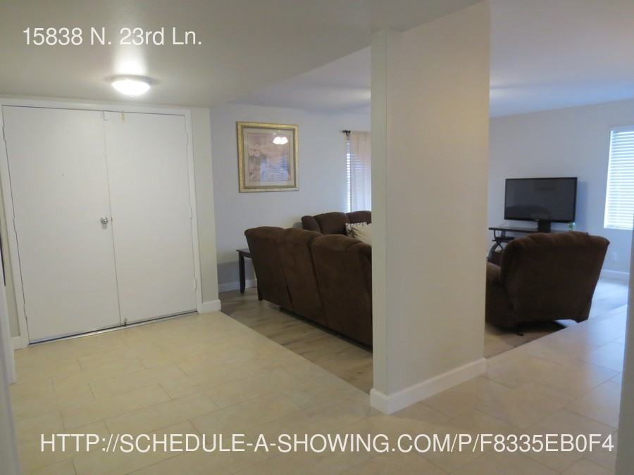 15838 N 23rd Ln - Photo 3 of 22