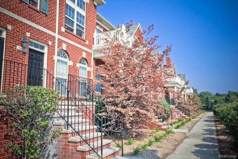 1516 Devon Ln - Photo 2 of 38