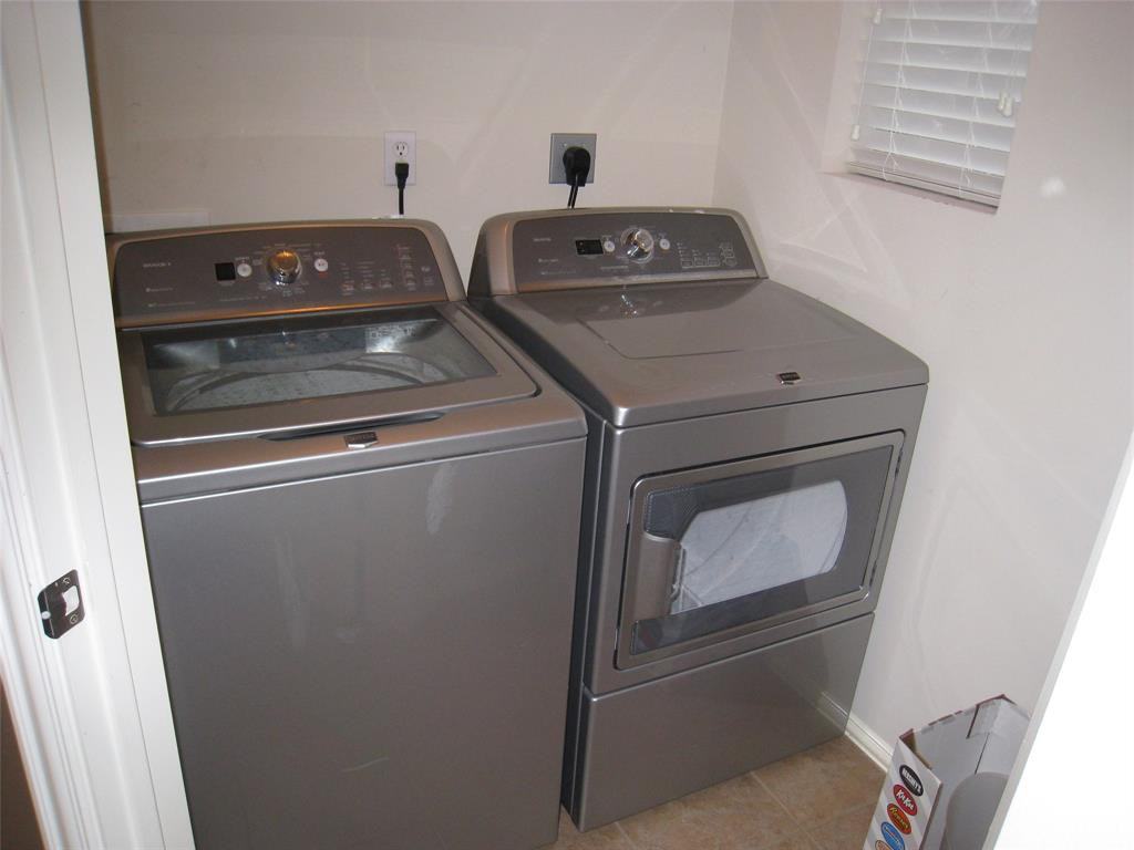 11915 Lois Ln Dr - Photo 3 of 6