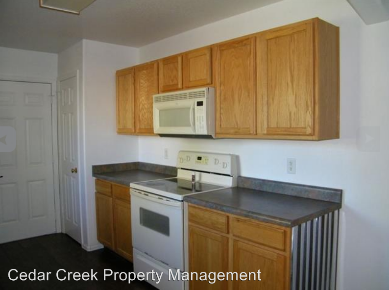 685 Bay Berry Ct - Photo 3 of 6