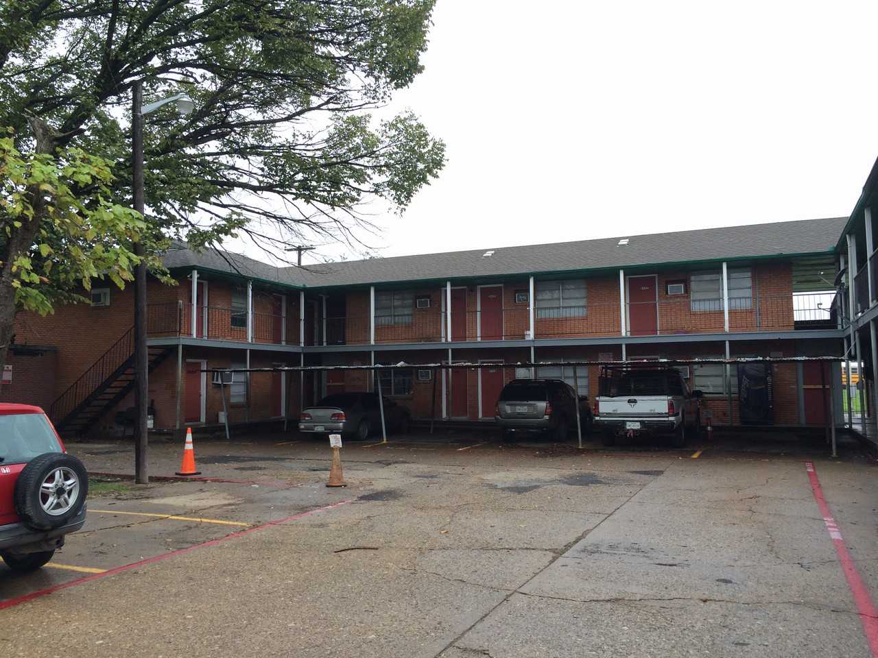 246 S Marsalis Ave - Photo 2 of 16