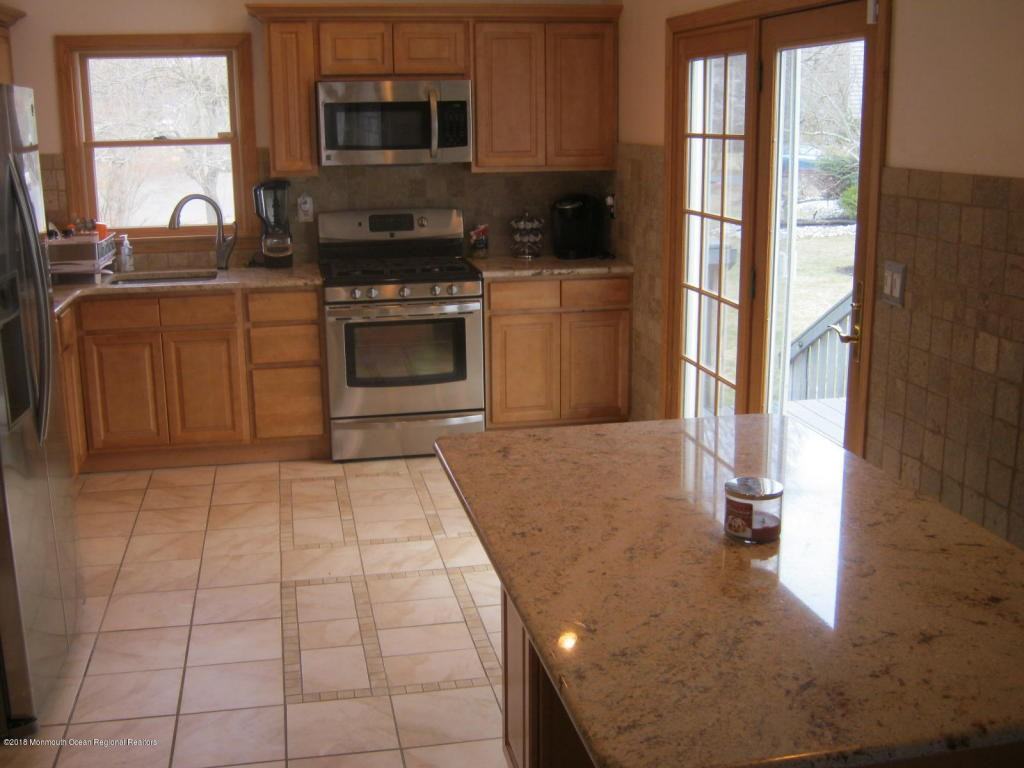 1 Ware Pl - Photo 2 of 11