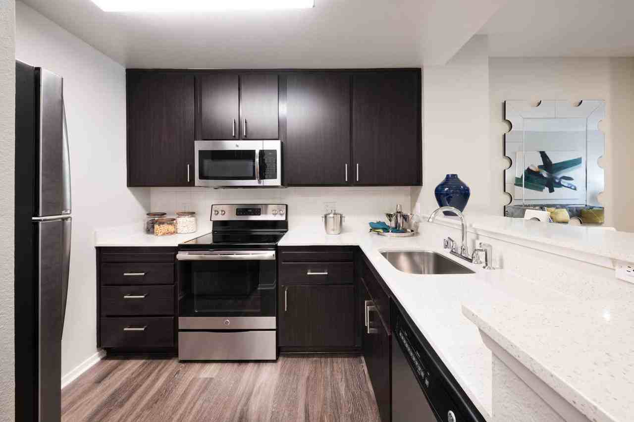 The Bridge at Emeryville - Photo 4 of 11