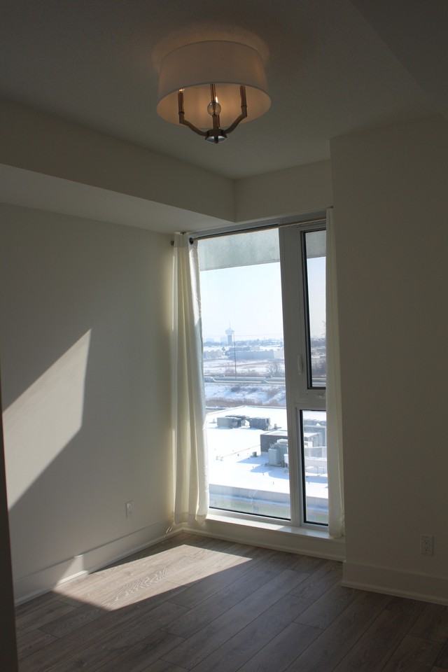 180 Enterprise Boulevard - Photo 3 of 12