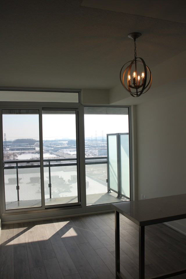 180 Enterprise Boulevard - Photo 5 of 12