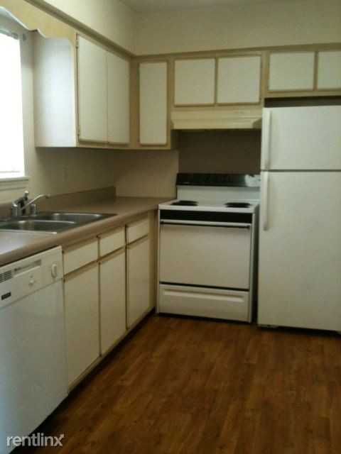 Bay Berry Townhomes - Photo 3 of 7