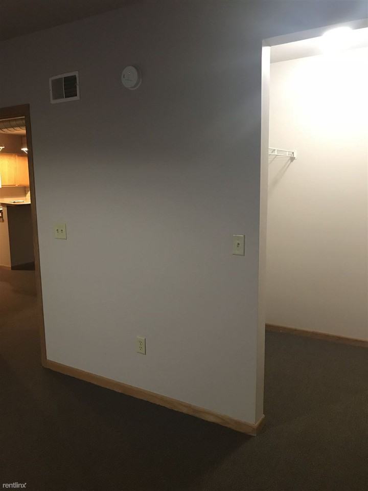 Holton Street Lofts - Photo 3 of 10
