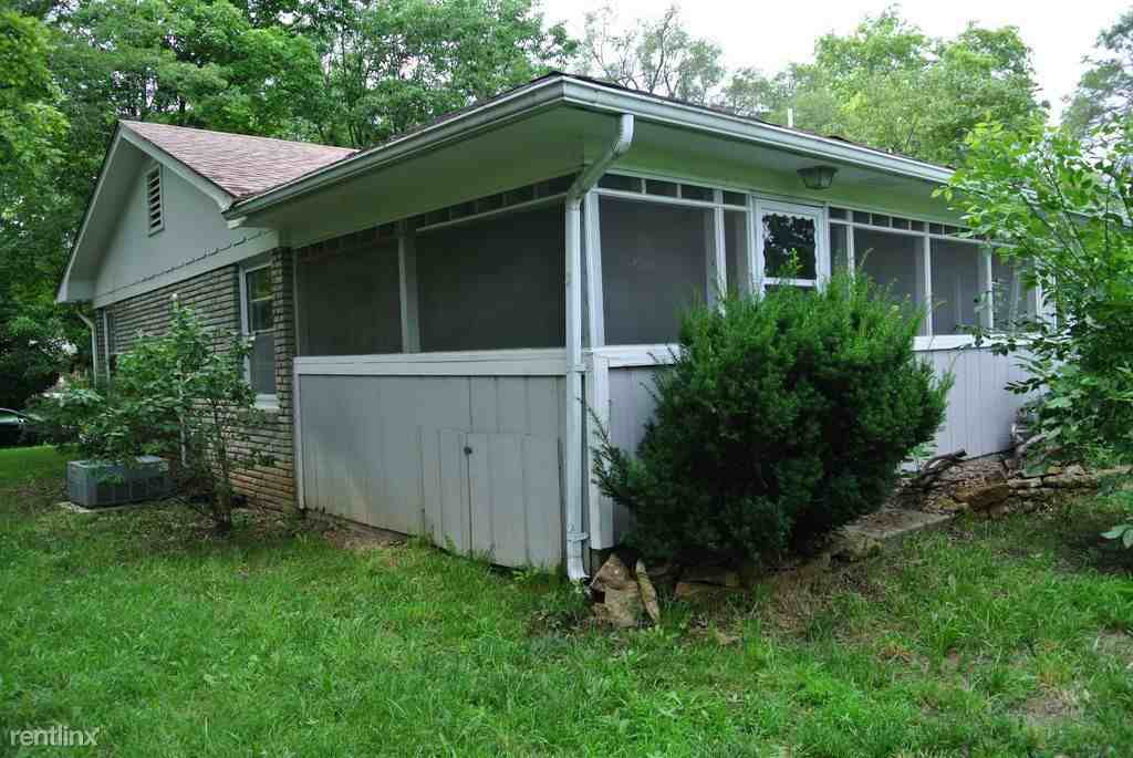 1920 Alabama St - Photo 2 of 11