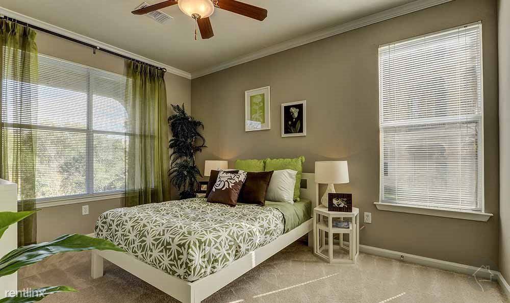 18104 Babcock Rd - Photo 3 of 6