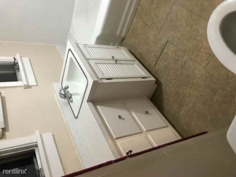 1108 N Abington Rd - Photo 2 of 13