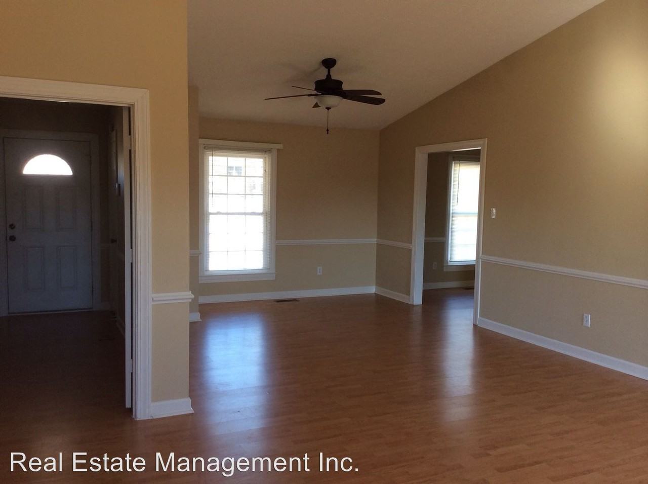 126 Karol Dr - Photo 3 of 16